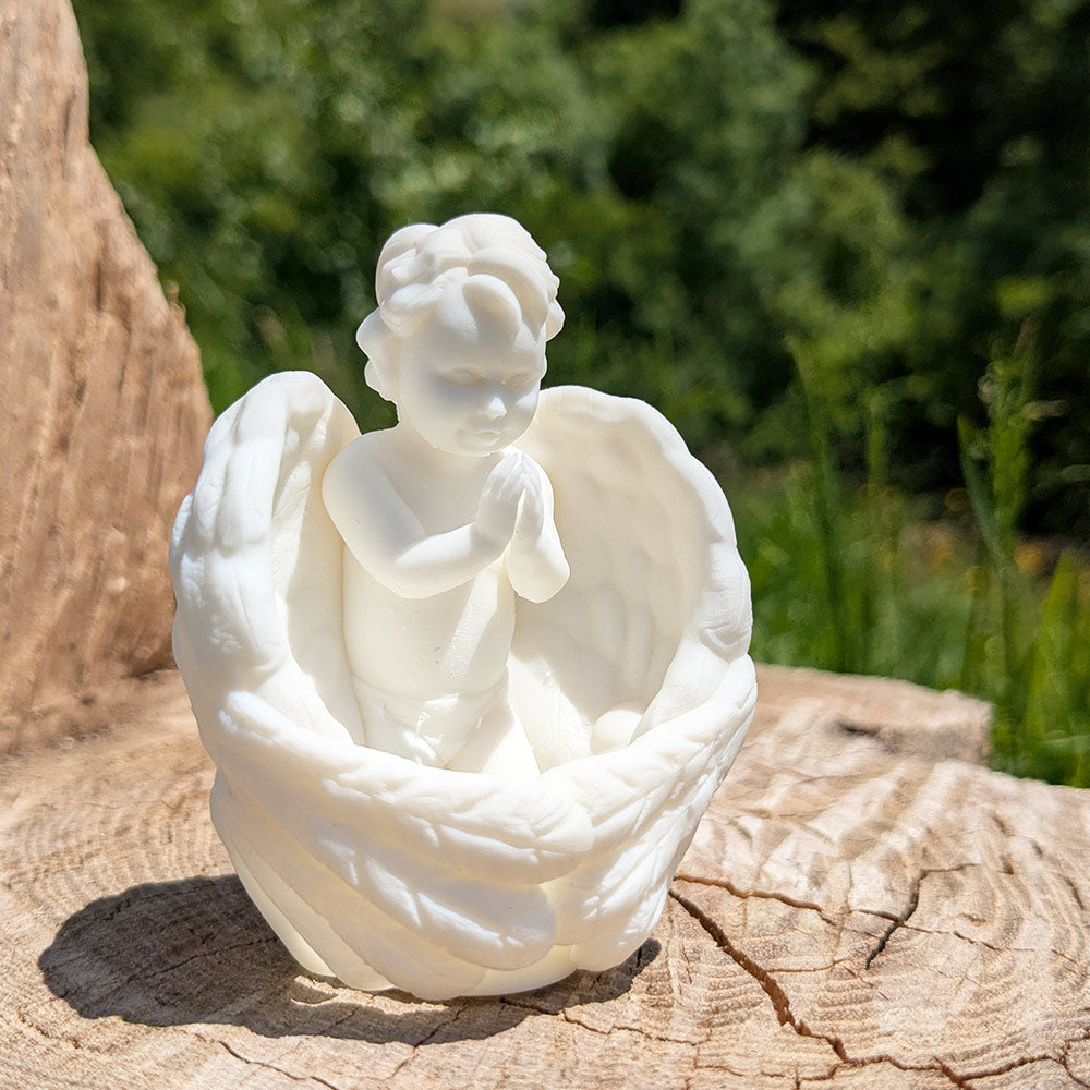 Bébé ange priant, figurine imprimée en 3D