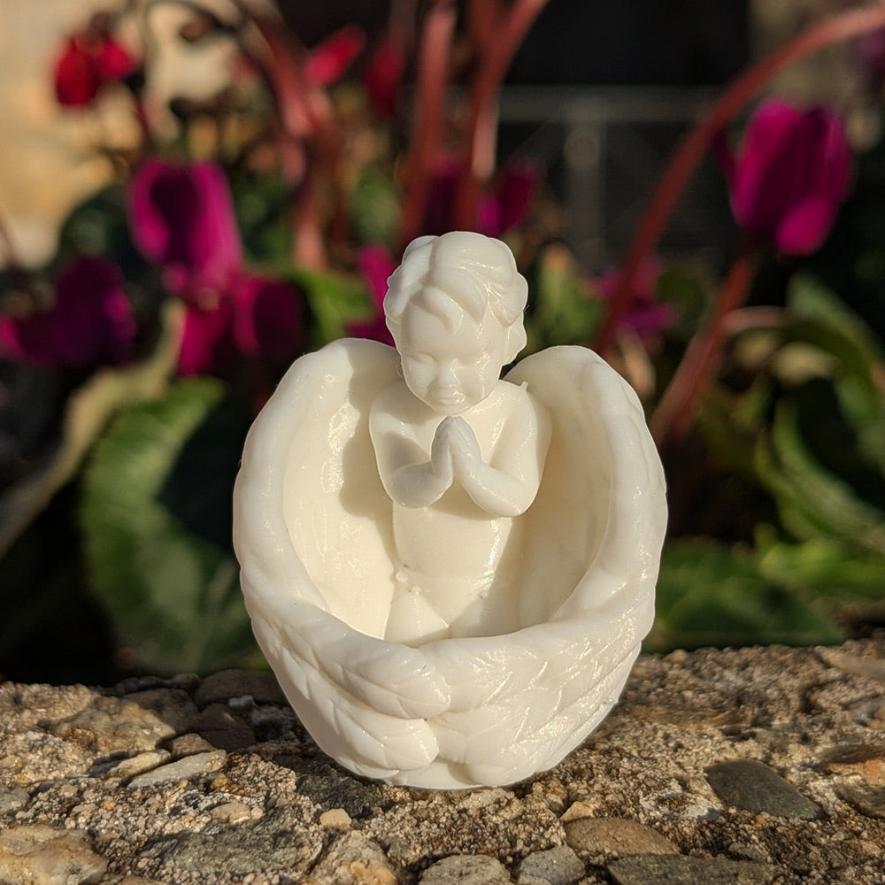 Bébé ange priant, figurine imprimée en 3D